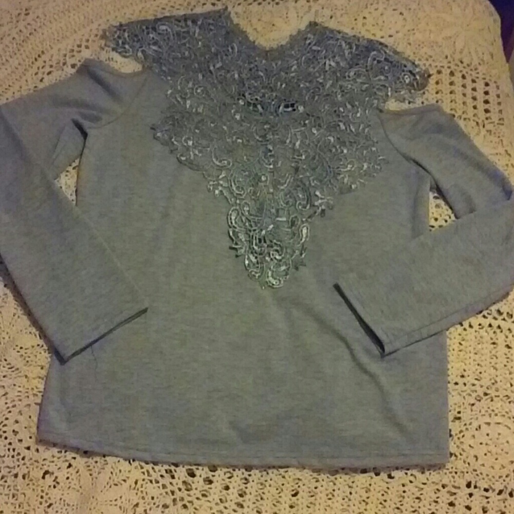 Yoins Lace Cold-ShoulderTop